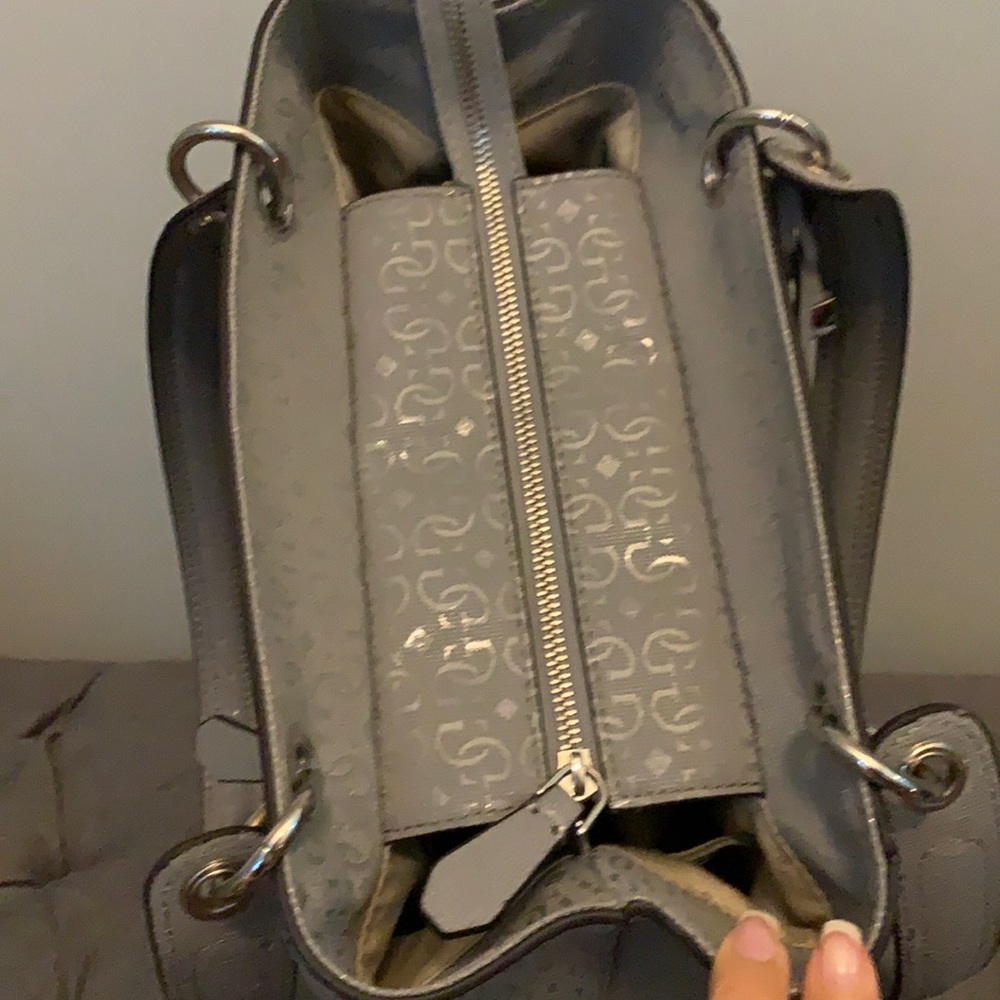 Guess Gray Handbag - Picture 4 of 10